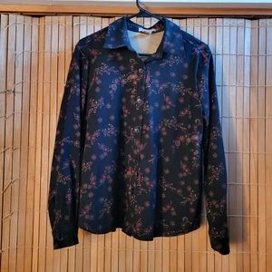 Womens high quality long sleeve button down shirt in Black with a flower print
